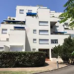 Lägenhet Spacieux Renove Avec Terrasse Et Parking Prive - Fr-1-374-99