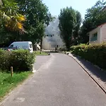 Lägenhet Spacieux Renove Avec Terrasse Et Parking Prive - Fr-1-374-99
