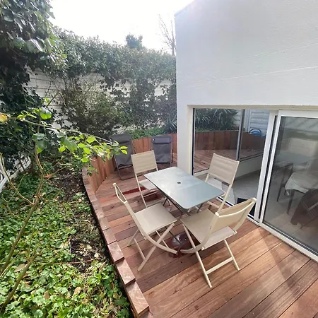 Spacieux Rénové Avec Terrasse Et Parking Privé - Fr-1-374-99 * Arcachon